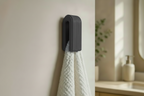 Auto Locking Hanger