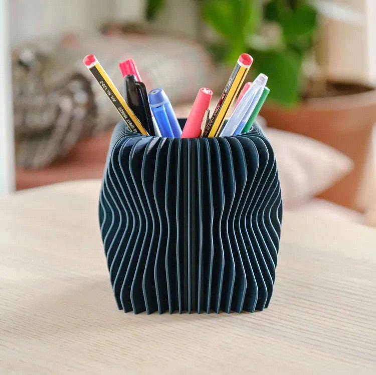 Spiral Wave Pen Holder