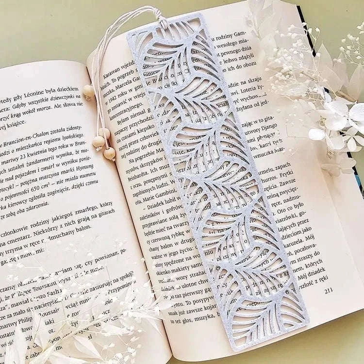 Leaf Pattern Bookmark - Unisculp