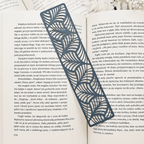 Leaf Pattern Bookmark - Unisculp