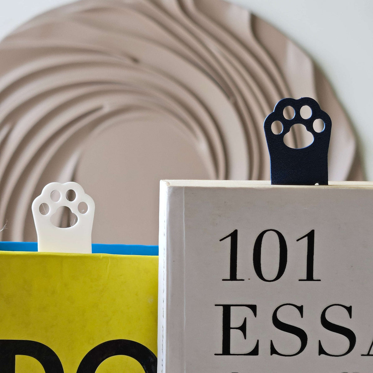 Paw Bookmark - Unisculp
